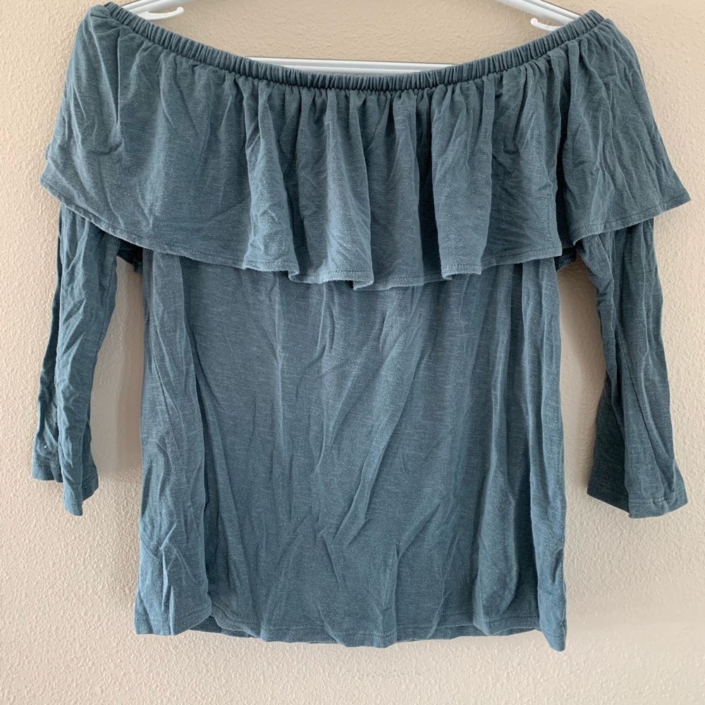 American Eagle off the shoulder long sleeve